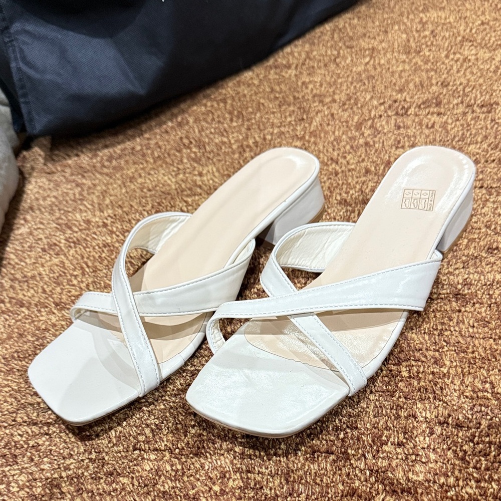 Elegant White Strappy Sandals